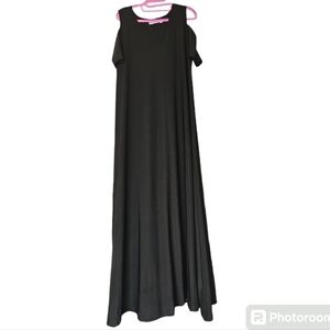 Attitudes by Renee black cold shoulder long Casual Dress Size large